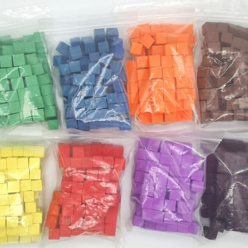 Board Game Impostor - 100 sztuk/partii 10mm kostki drewniane kolorowe
